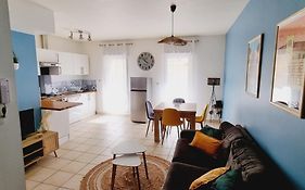 Agréable appartement avec 2 places de parking dans le garage